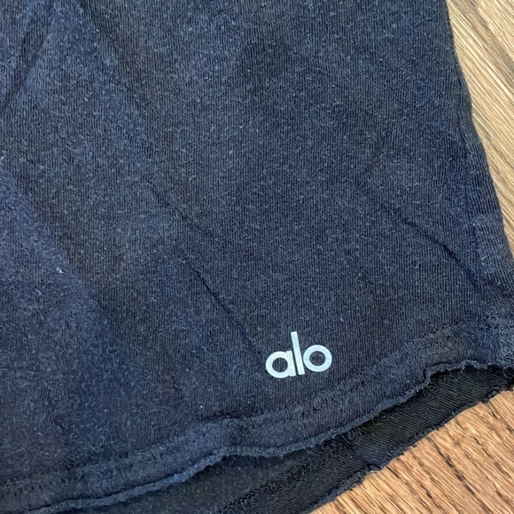 ALO black t-shirt. Size M - Picture 2 of 3